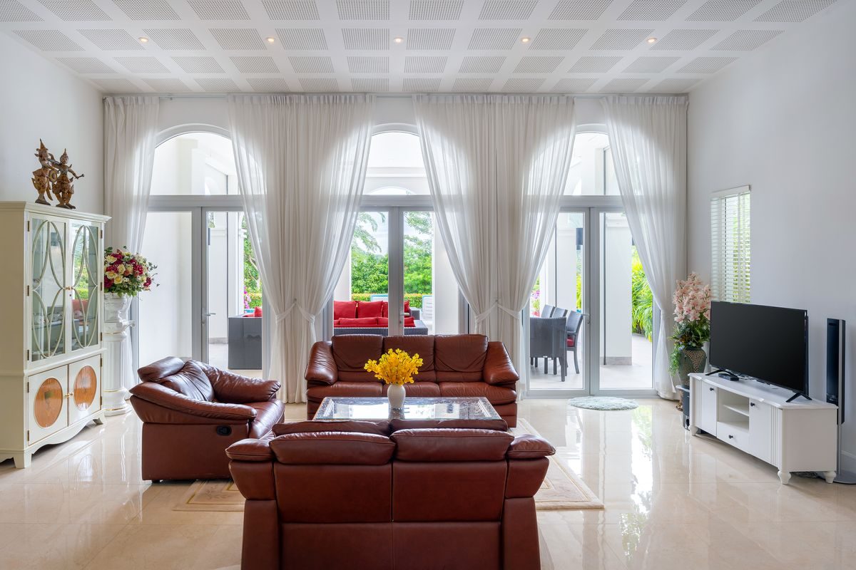 Elegant 6 Bedroom Mansion on a generous Landplot, thumbnail 74