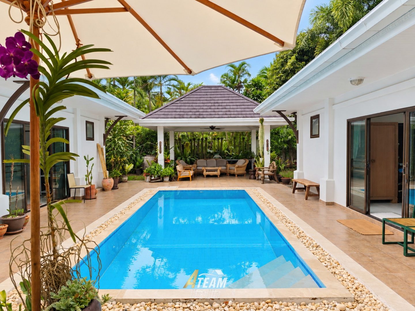 Luxury 4-Bedroom Pool Villa on a Large Plot in Khao Tao, thumbnail 3