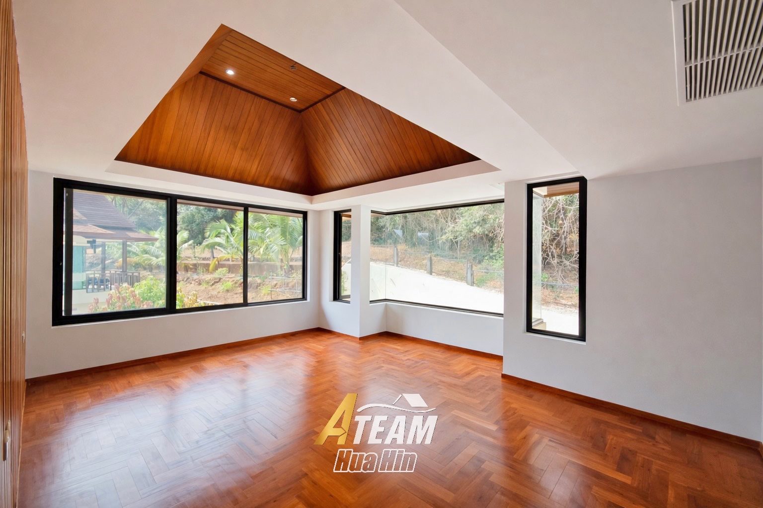 Brand-New Luxury Villa with  Panoramic Sea Views in Panorama Khao Tao, thumbnail 20