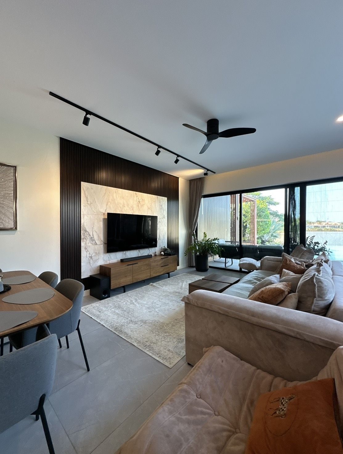 4-Bedroom Lake View Pool Villa, thumbnail 7