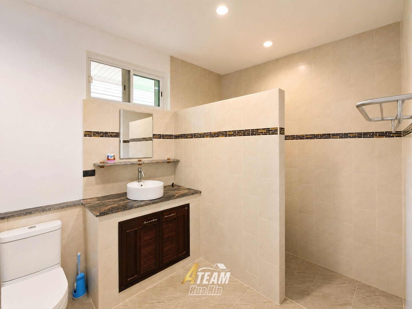 Pet-Friendly 2-Bedroom House, thumbnail 13