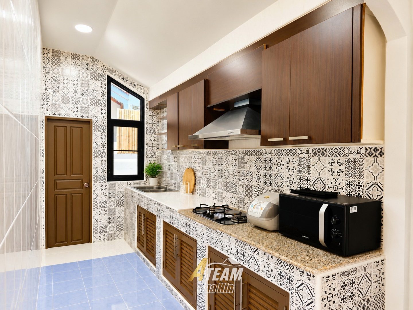 Beautifully Renovated 3-Bedroom Home with Private Plunge Pool, thumbnail 11
