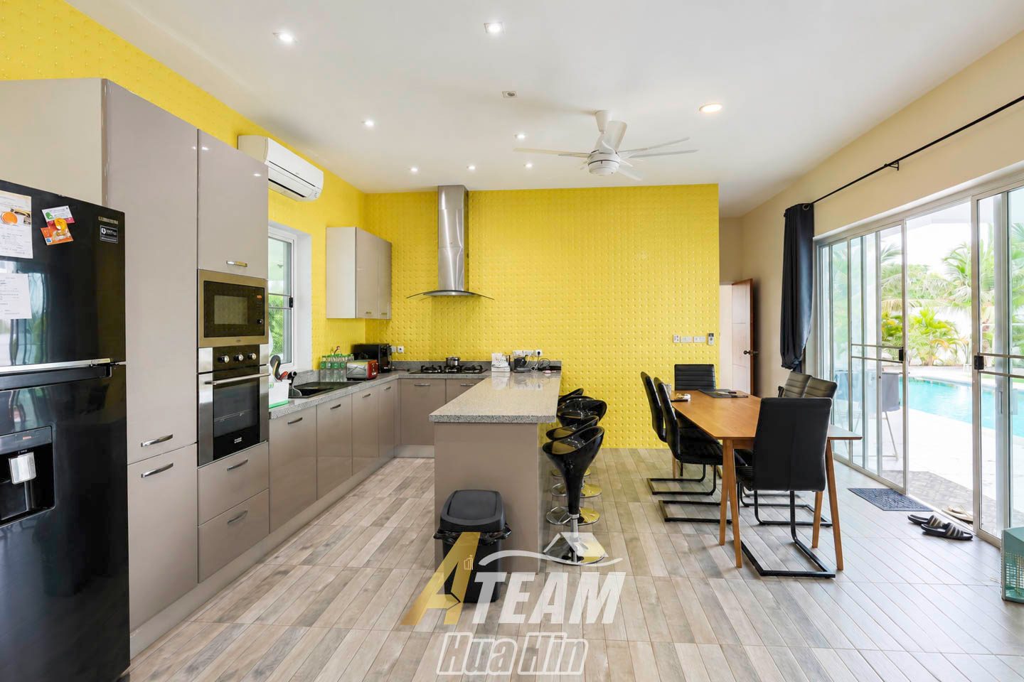 Private 3-Bedroom Pool Villa on a Large 800 Sq.m. Plot | Pak Nam Pran, Pranburi, thumbnail 5