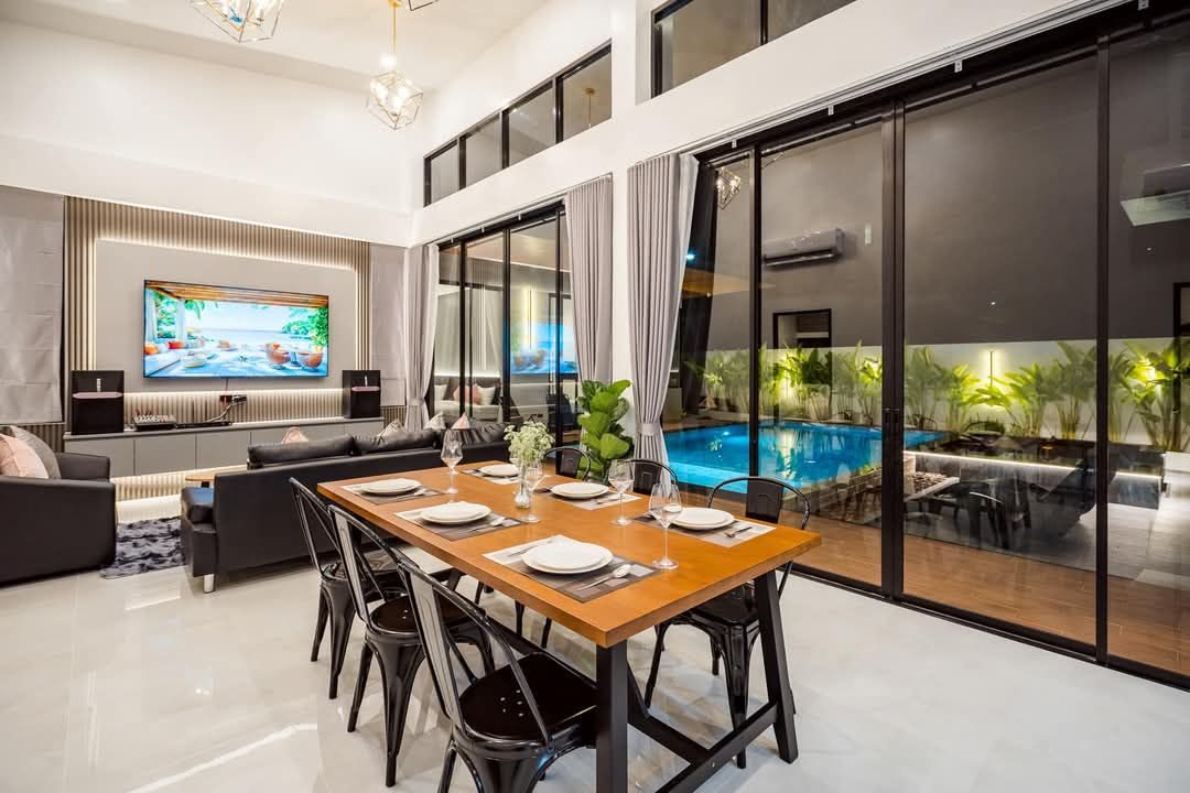 Modern Luxury  5-Bedroom Home – Hua Hin, thumbnail 10