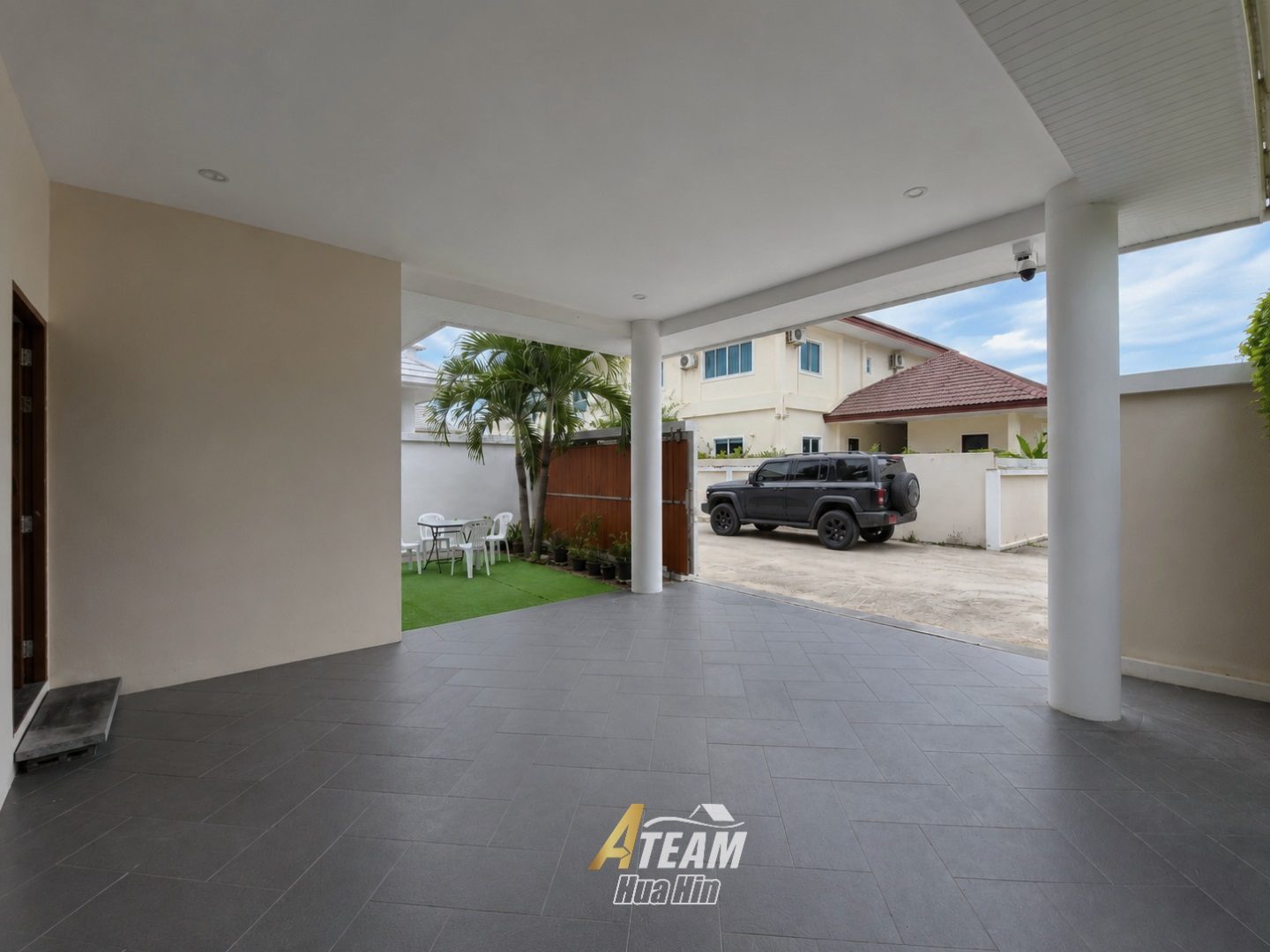 Stylish 2-Bedroom Pool Villa with Pineapple Field Views – Wang Pong, Pranburi, thumbnail 10