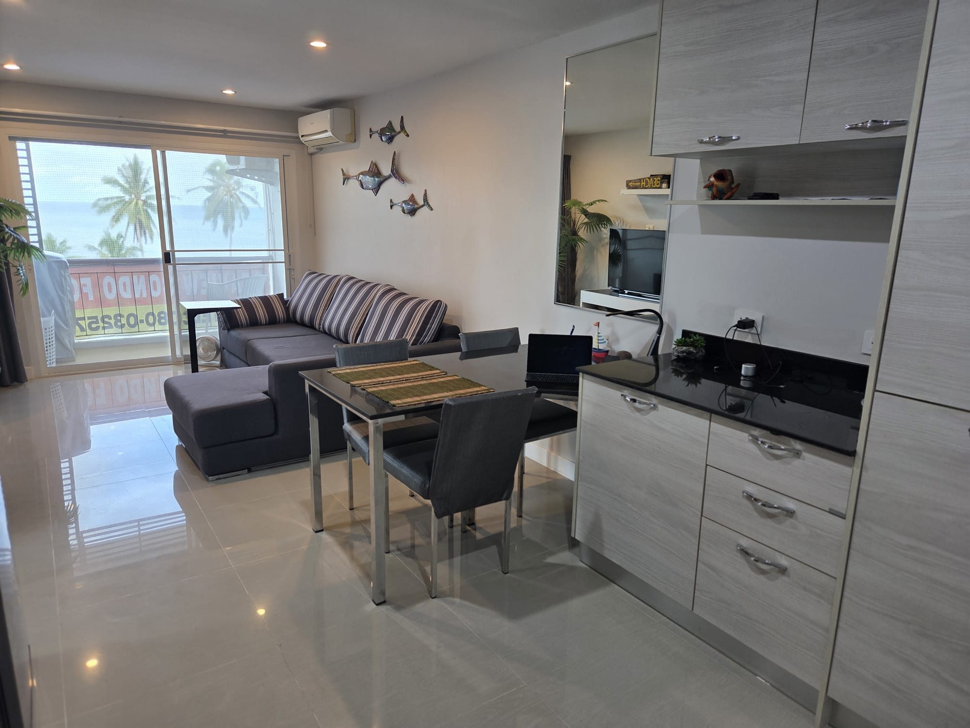 54 m² große Eigentumswohnung am Strand in Ban-Saphan, Vorschaubild 5