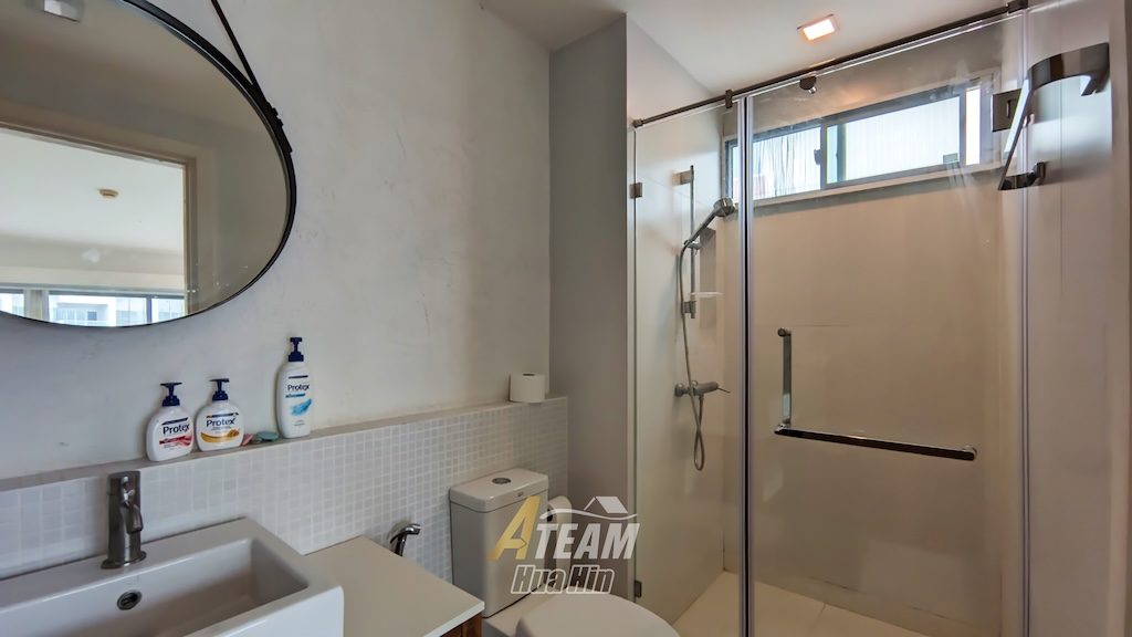 Modern 2-Bedroom Condo with Pool View  , thumbnail 8