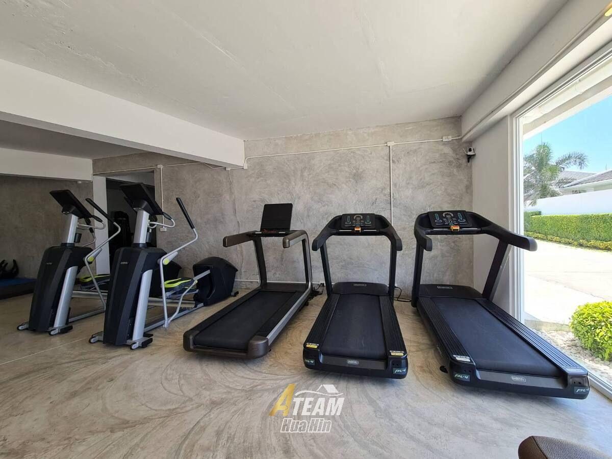 Luxury 3-Bedroom Pool Villa for Sale at Falcon Hill, Soi 102, thumbnail 40
