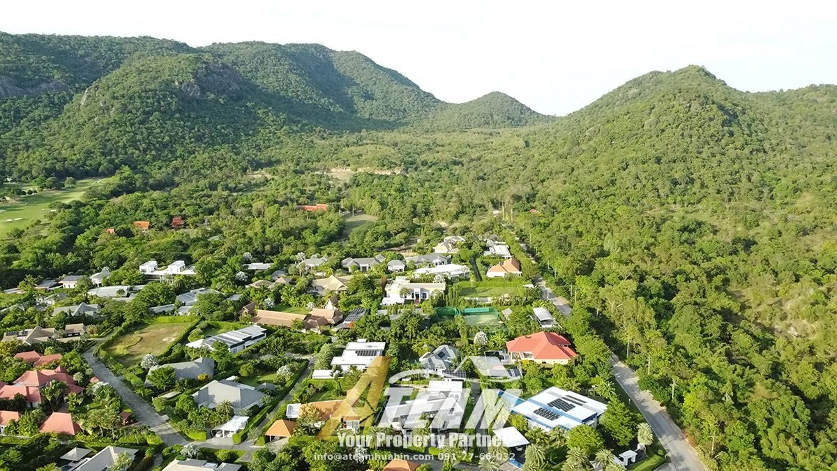 Luxury 3 Bedrooms pool villa in Baan ing phu, thumbnail 3