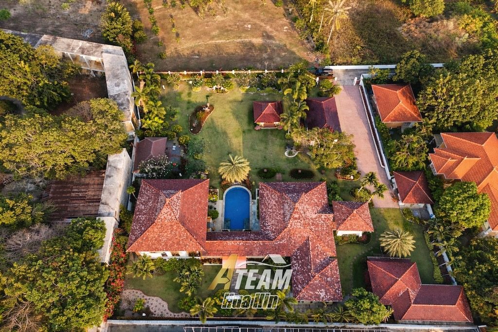 Luxury 6-Bedrooms Spacious 3,200 sqm Estate 5 min from city center — , thumbnail 37