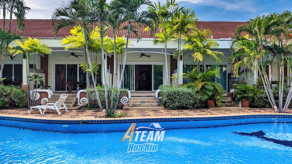 Cozy Townhouse with Pool Access at  Smart House Village 3