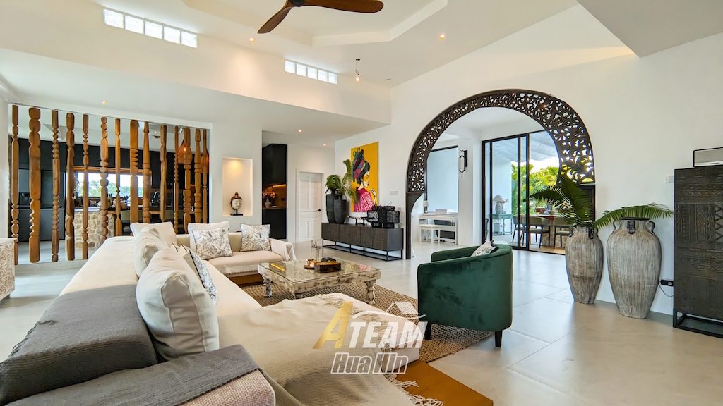 Unique Bali-style 4 Bedrooms private poolvilla, thumbnail 11