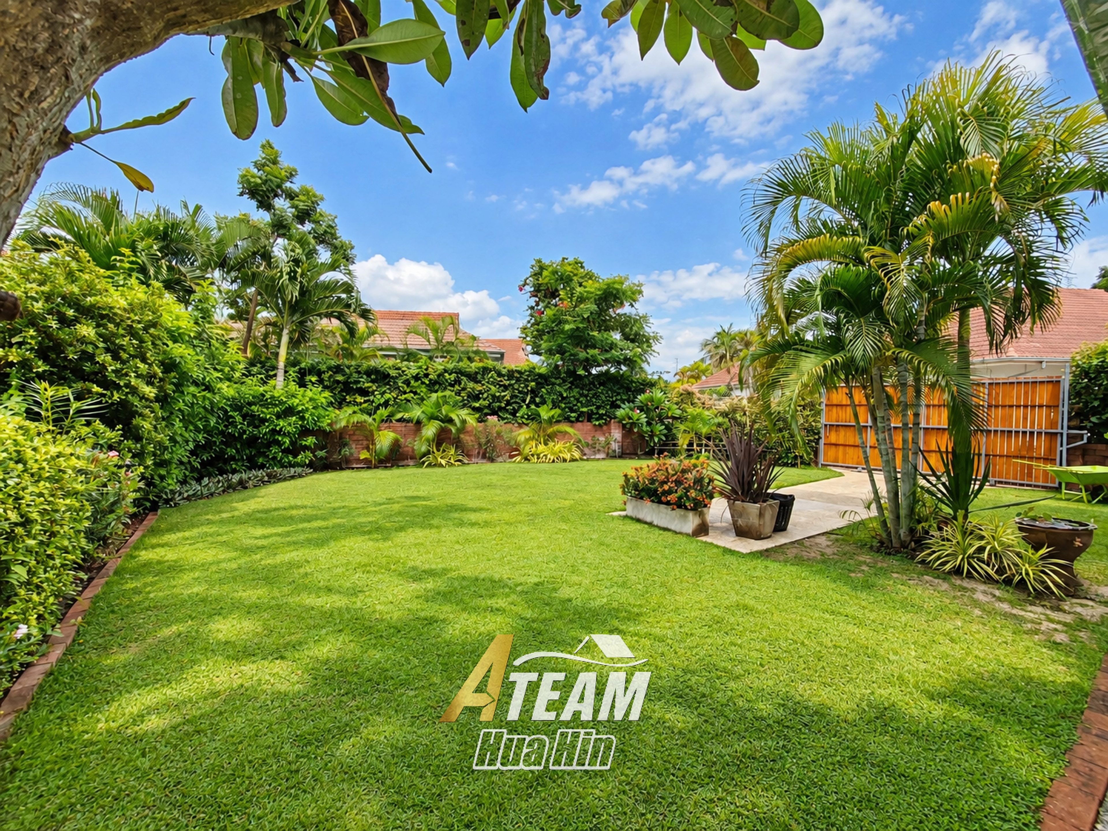 Beautifully Renovated 2-Bedroom House, thumbnail 5