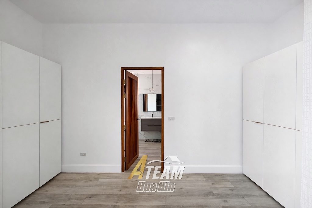 Spacious Standalone Pool Villa on a Corner Plot with Mountain Views, thumbnail 19