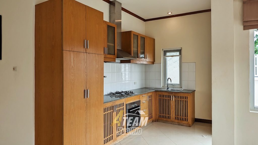 Beautiful  3-Bedroom Pool Villa in Soi 102, Hua Hin, thumbnail 5
