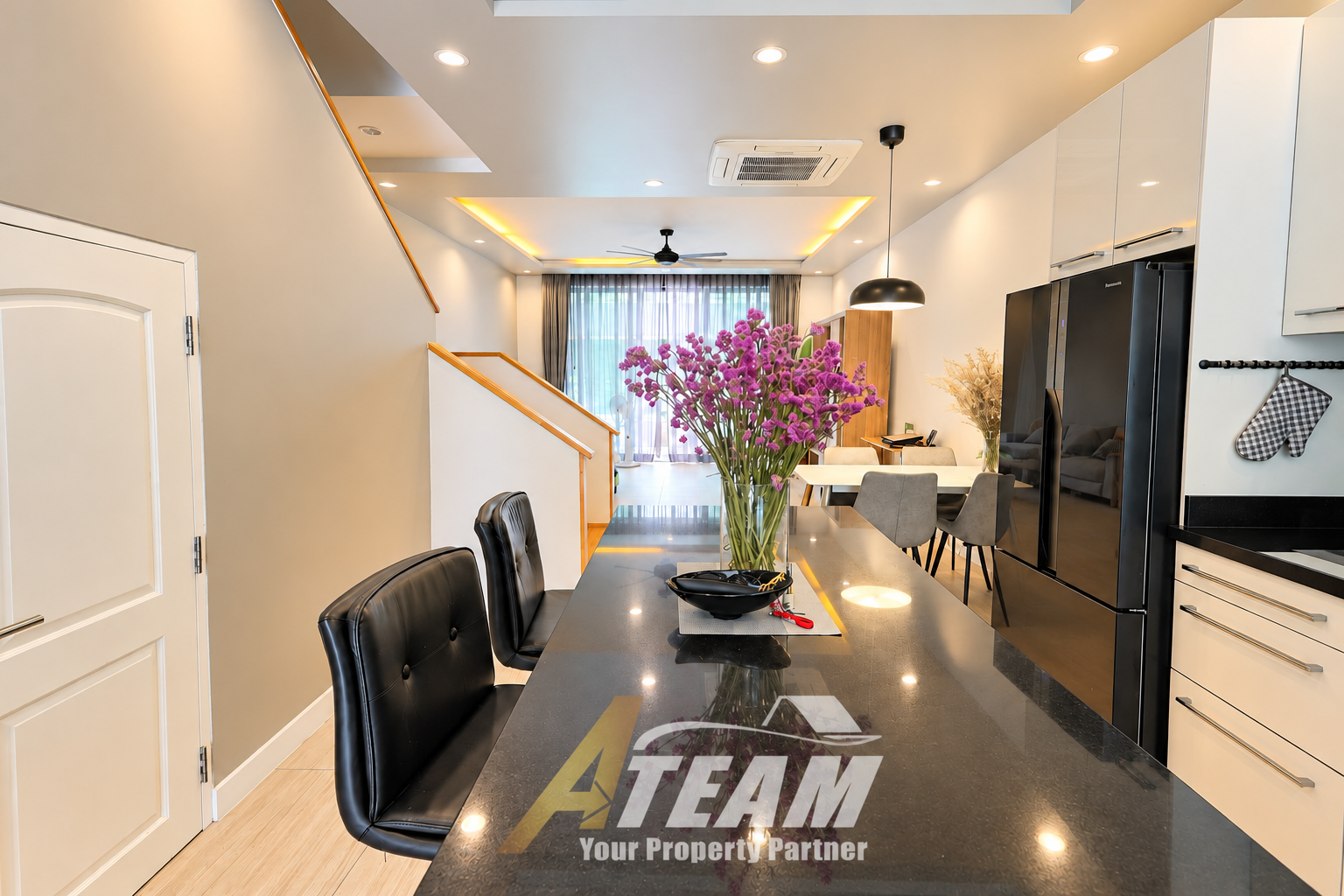 Townhouse 2-Bedroom Two-Storey Residence at Riviera Pearl, thumbnail 8