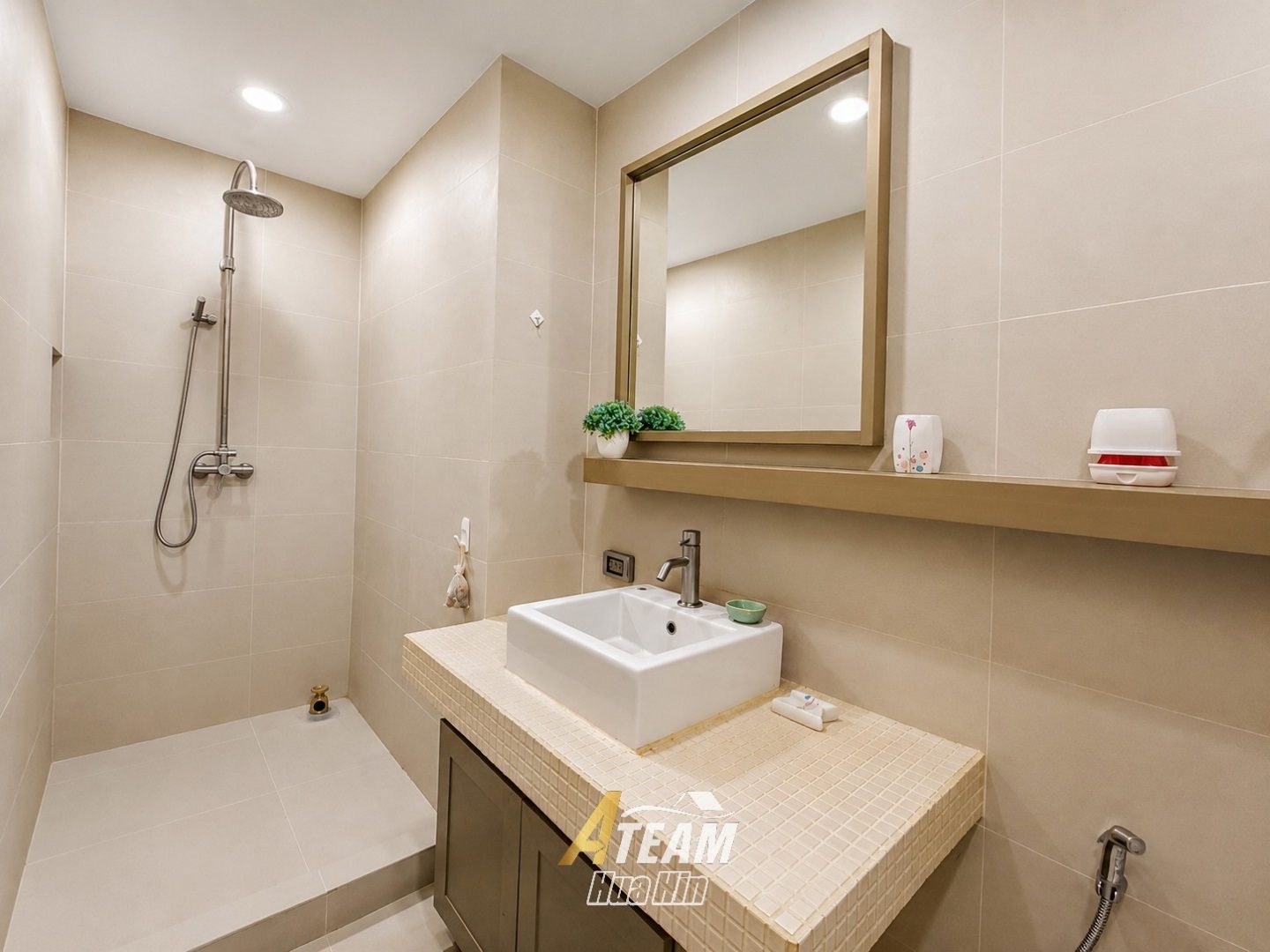 Beachfront Living – Spacious 3-Bedroom Pool Access Condo at Baan Nub Kluen, thumbnail 11