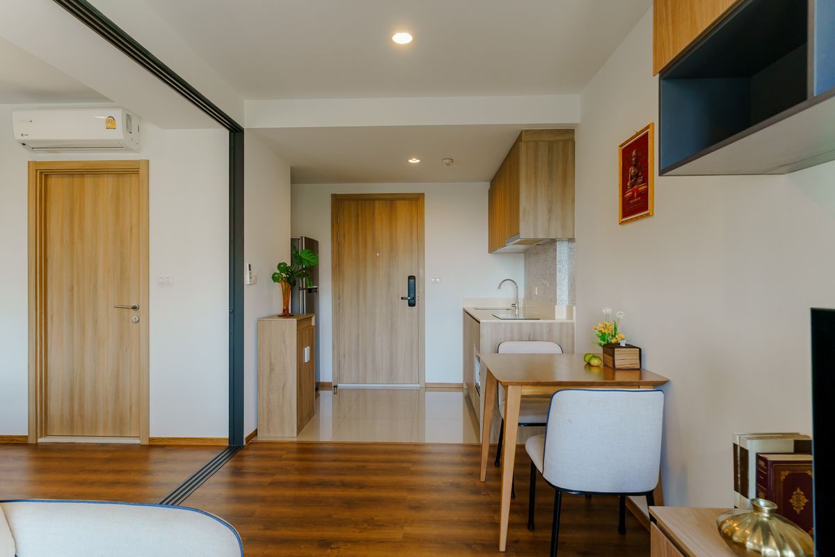 La Habana Hua Hin – Building B, 5th Floor (34 sqm, Pool View), thumbnail 9