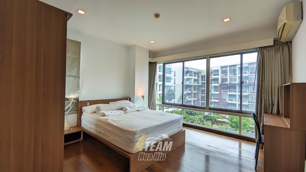 Modern 2-Bedroom Condo with Pool View  , thumbnail 6