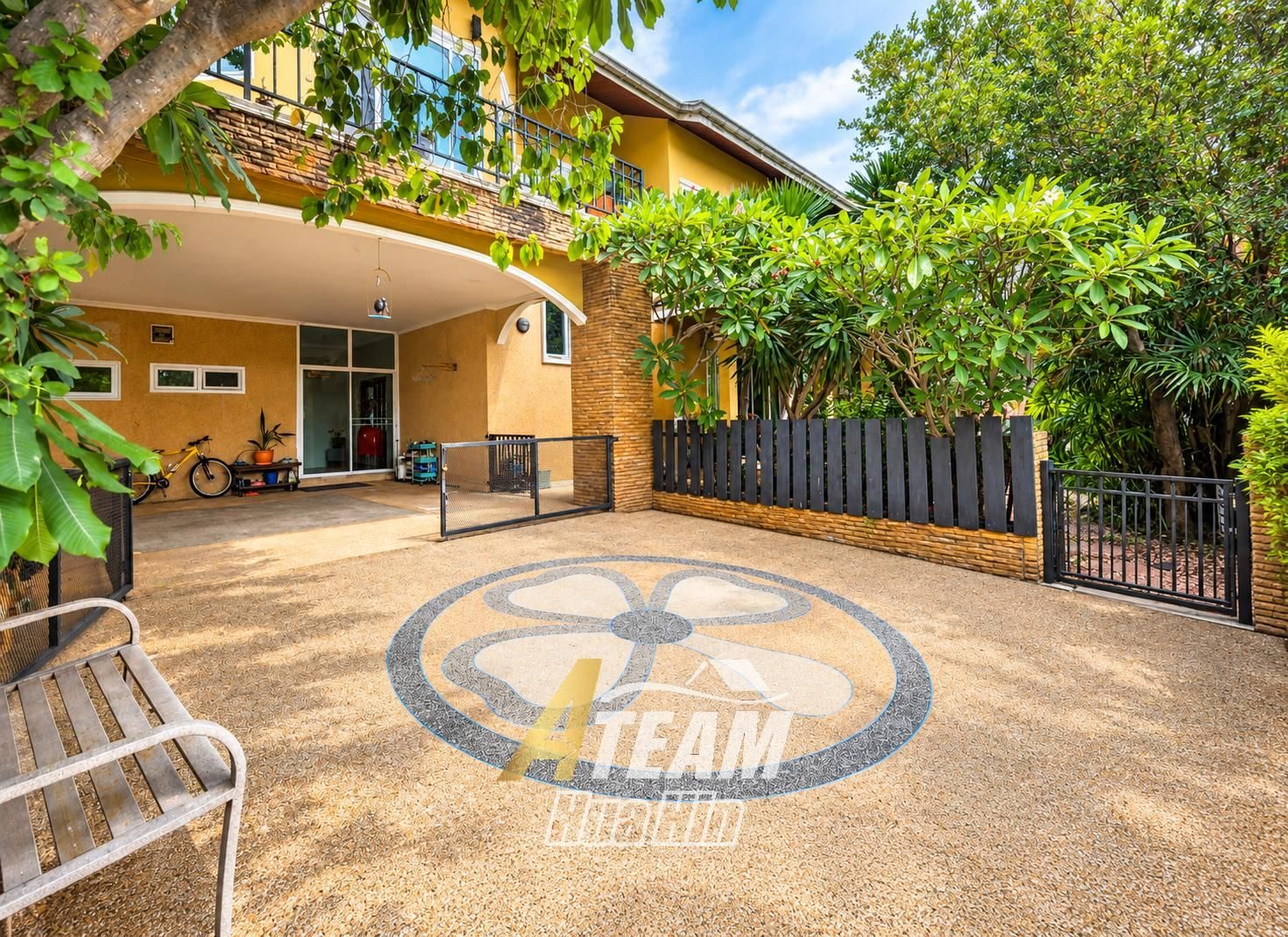 Spacious 4-Bedroom House with Guest House and Gym Building for Sale, thumbnail 2