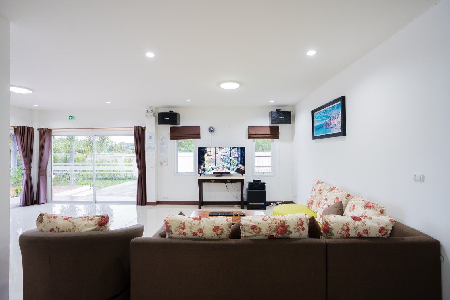 Spacious 4-Bedroom Freehold Pool Villa in Hin Lek Fai, thumbnail 13