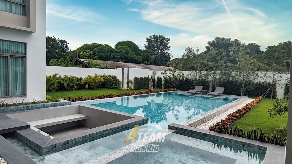 Luxury 4-Bedroom Pool Villa Surrounded by Mountains, thumbnail 43