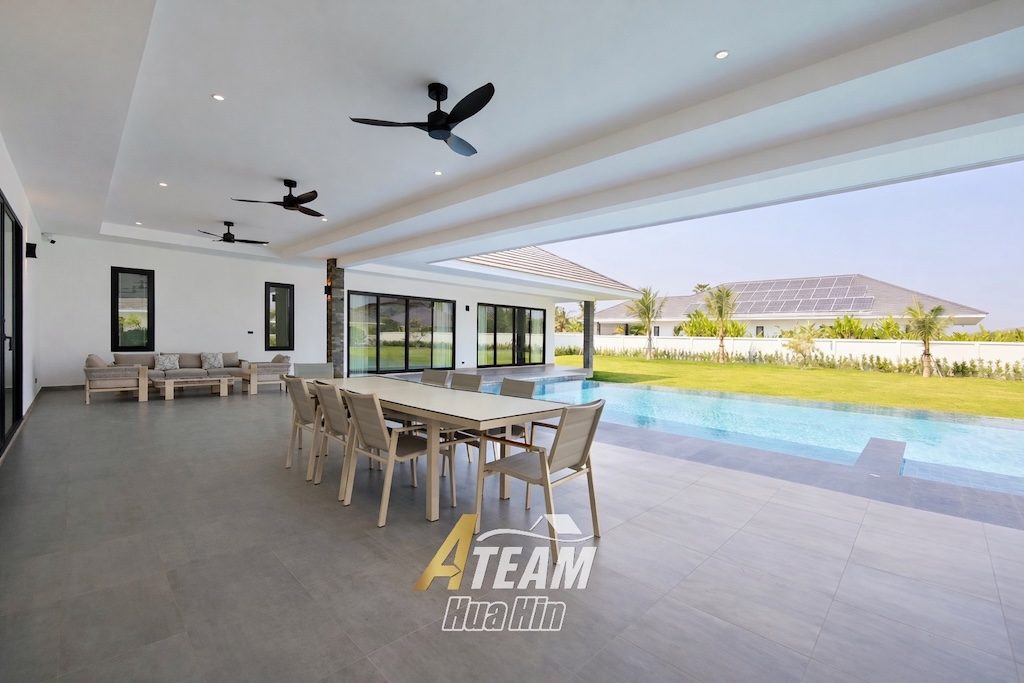 Prestigious 5-Bedroom Pool Villa on 2,622 sqm Prime Land, thumbnail 23