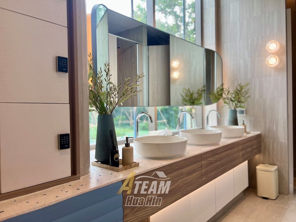 High Floor Sea view Condo for rent at Vehha Hua Hin, thumbnail 4