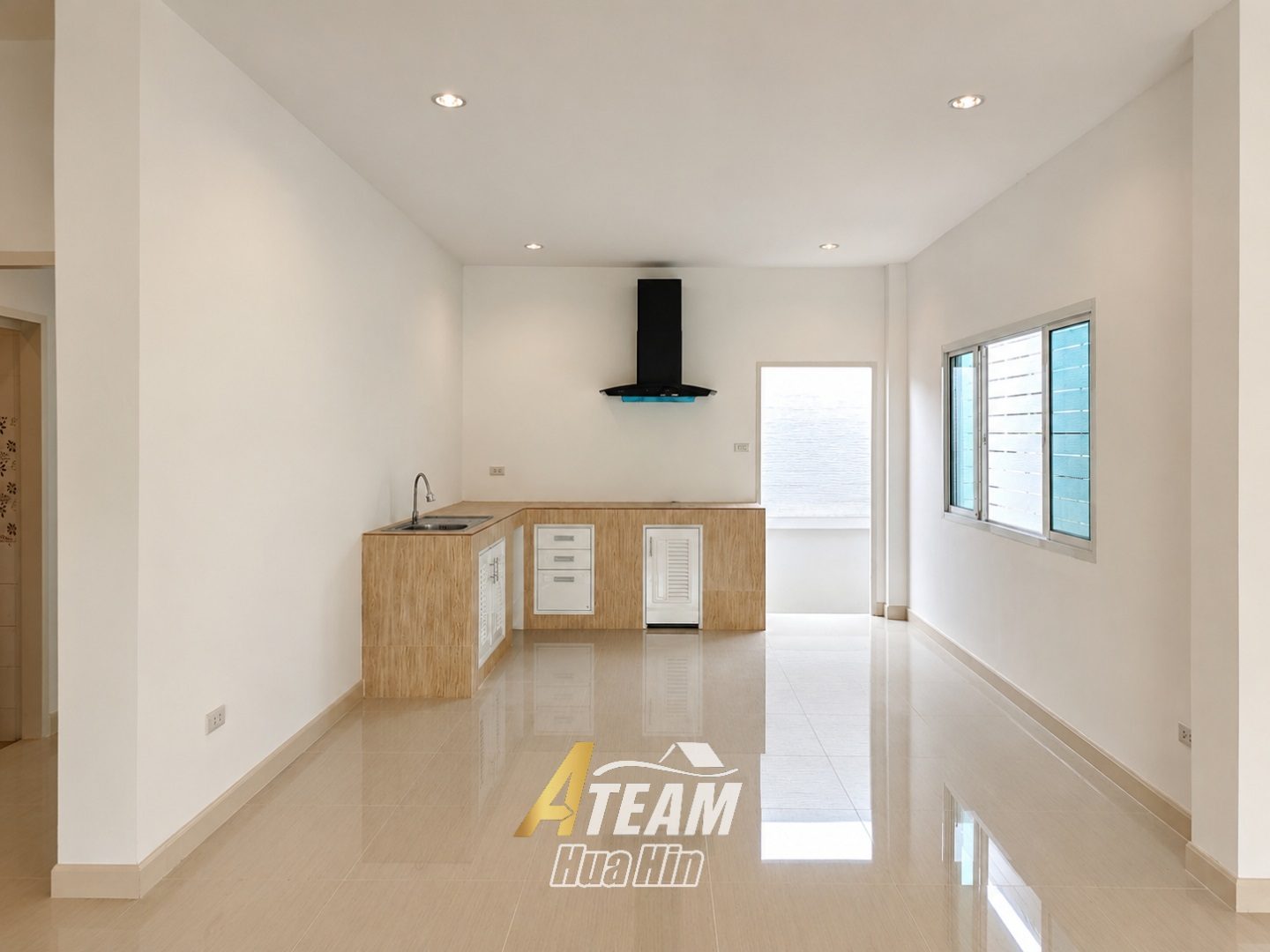 Beautyful 2-Bedroom House in Prime Location Soi 94 , thumbnail 4