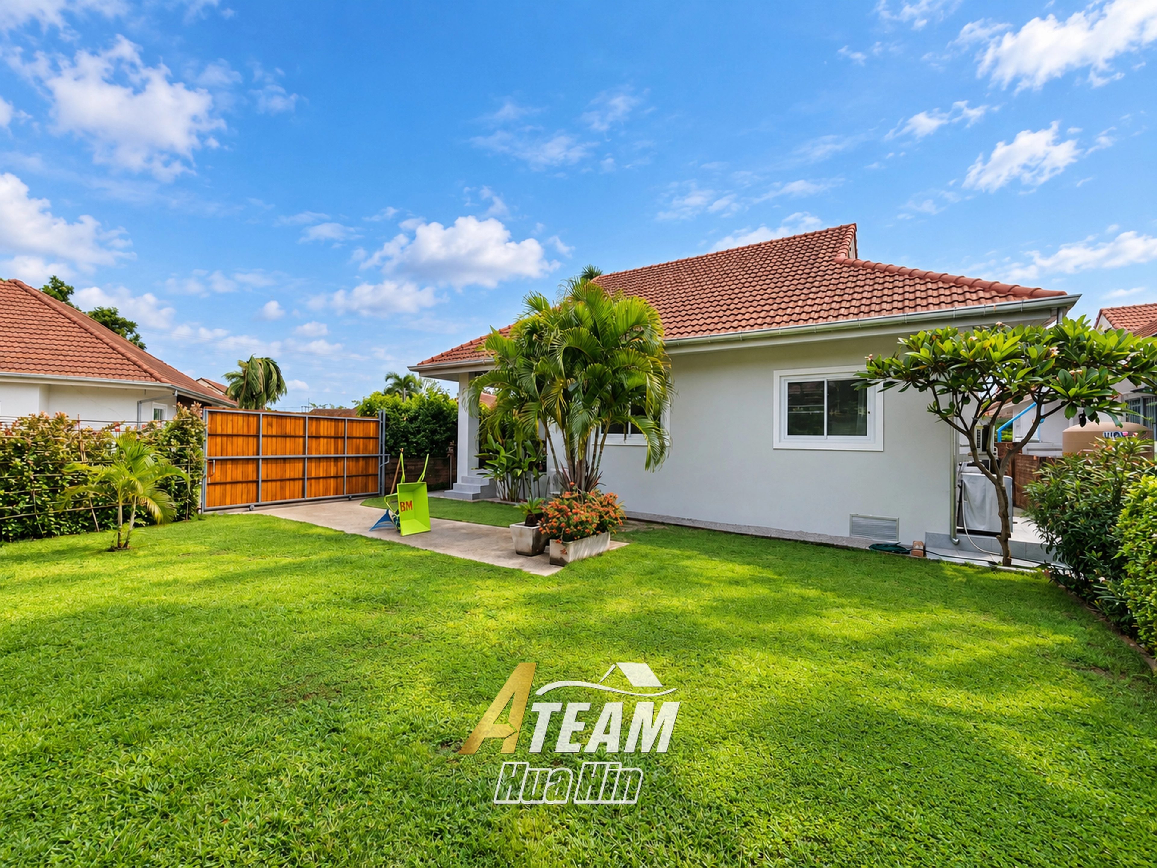 Beautifully Renovated 2-Bedroom House, thumbnail 2