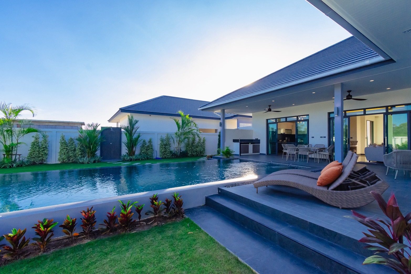 Modern 3 Bedroom  Luxury Pool Villas on Soi 112, thumbnail 19