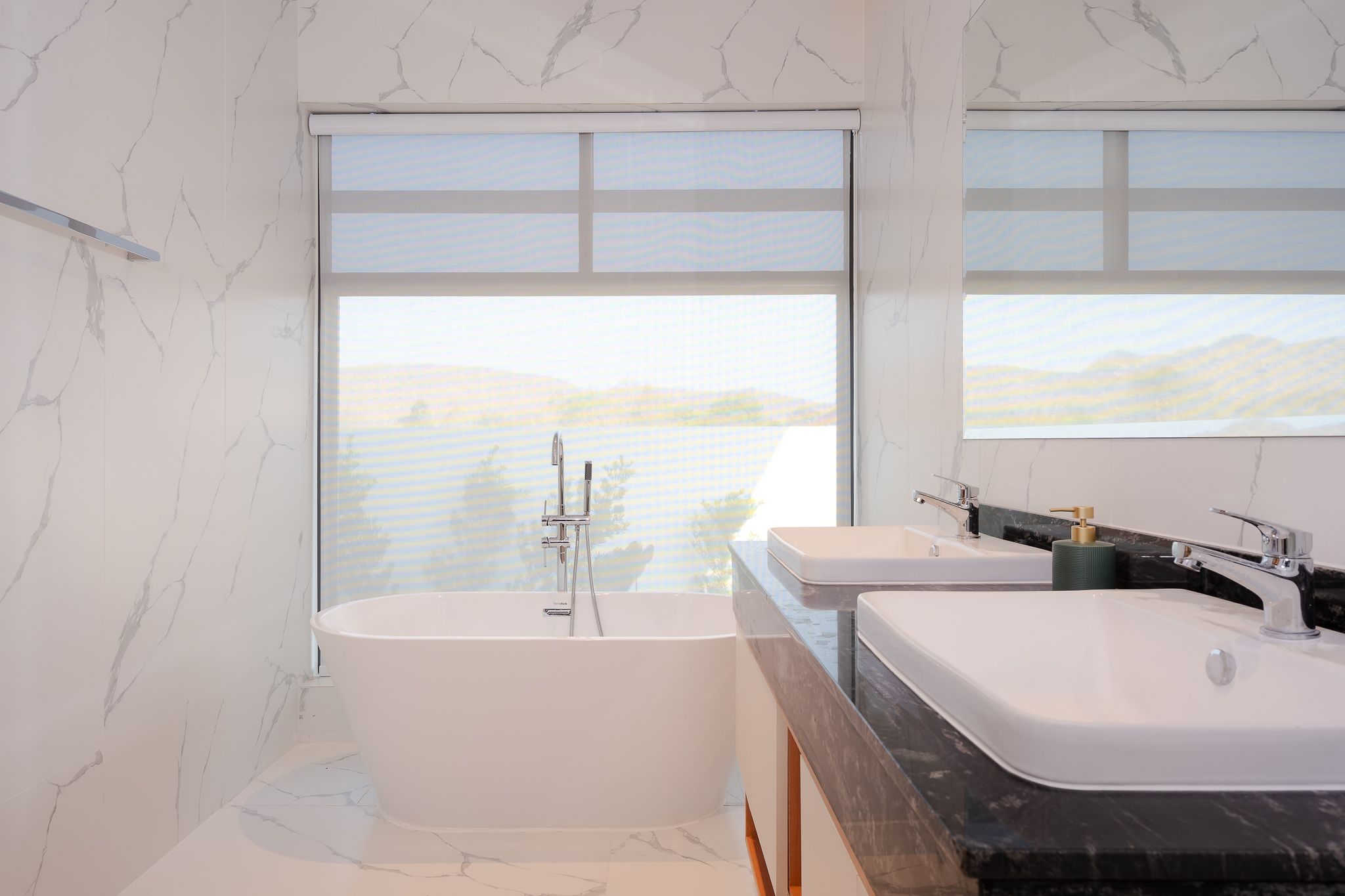 Luxury Balinese Pool Villa with Mountain Views, thumbnail 10