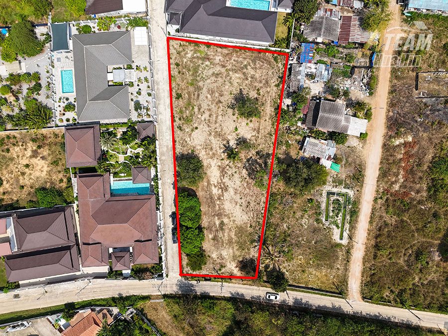 Ensiluokkainen 2,852 sqm tontti Soi 102:ssa, pikkukuva 2