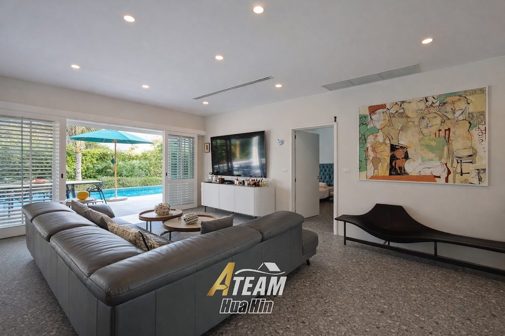 Modern 3 Bed 3 Bath Pool Villa at Black Mountain Golf Club, thumbnail 19
