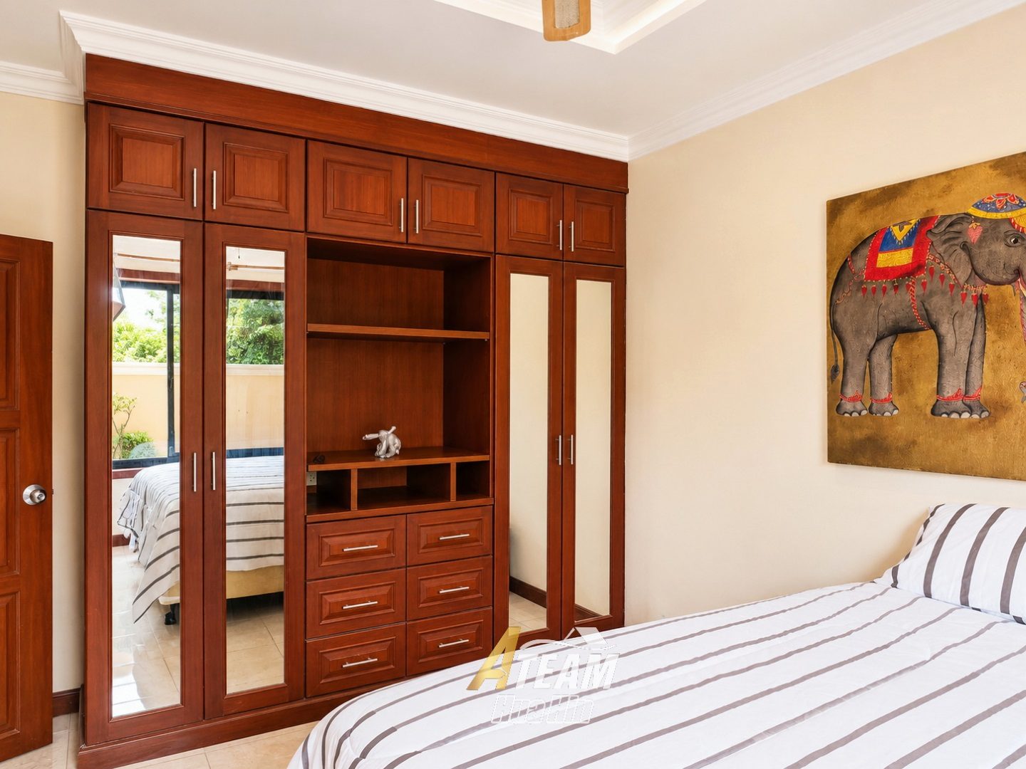 Great Location, Mountain View, Corner Plot pool Villa, thumbnail 19