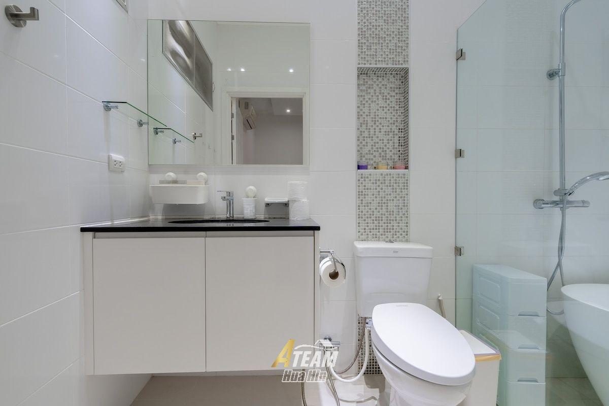 Luxury 3-Bedroom Pool Villa for Sale at Falcon Hill, Soi 102, thumbnail 27