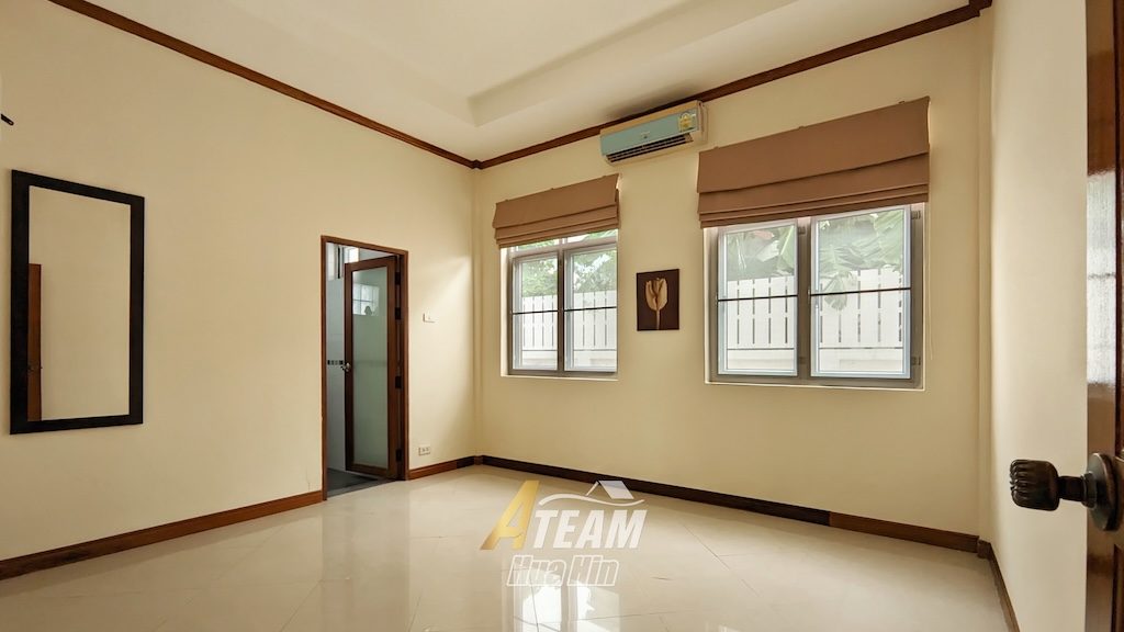 Beautiful  3-Bedroom Pool Villa in Soi 102, Hua Hin, thumbnail 8