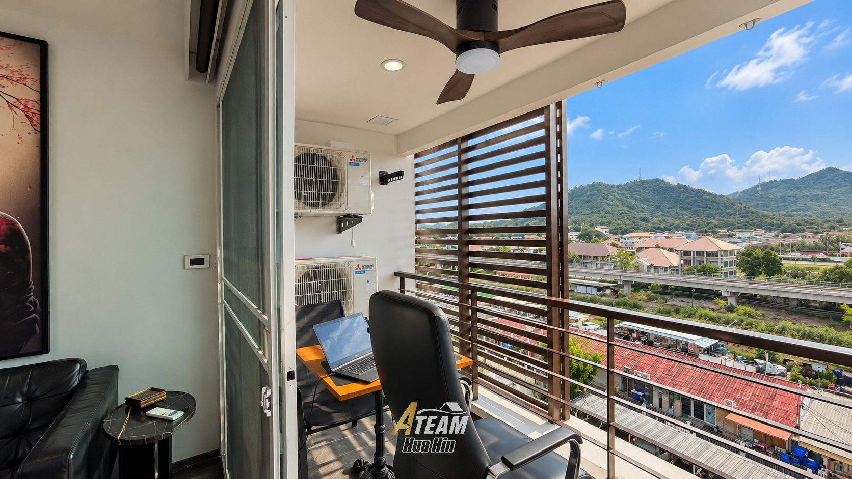 Fully Renovated Top-Floor Corner Condo at Tira Tiraa, thumbnail 25
