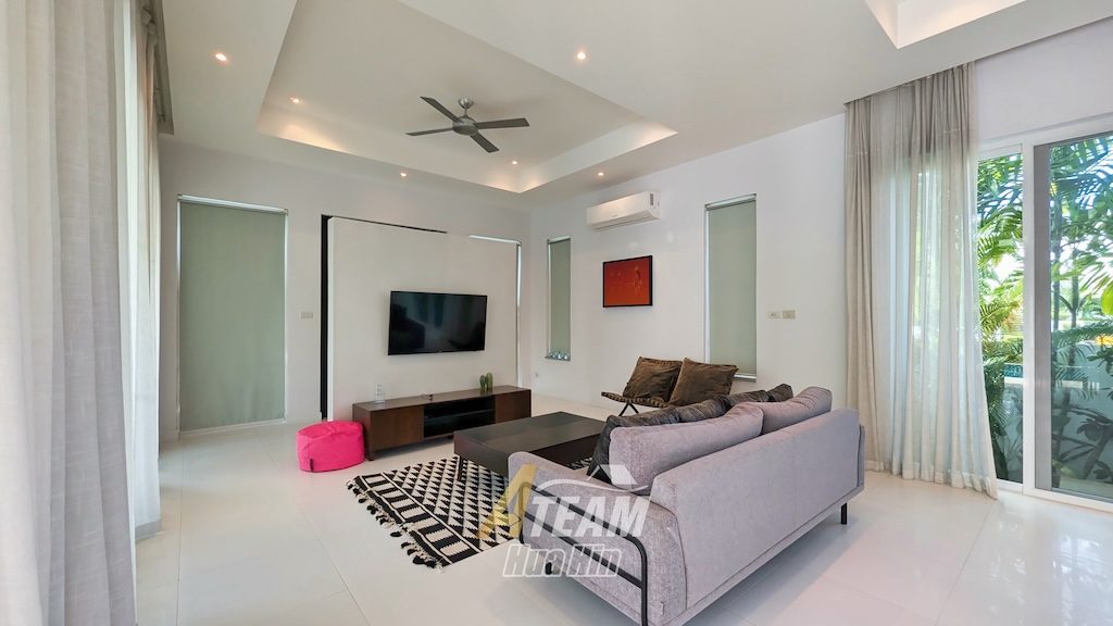 Luxury Pool Villa for rent in Woodland,  Thap Tai , thumbnail 17