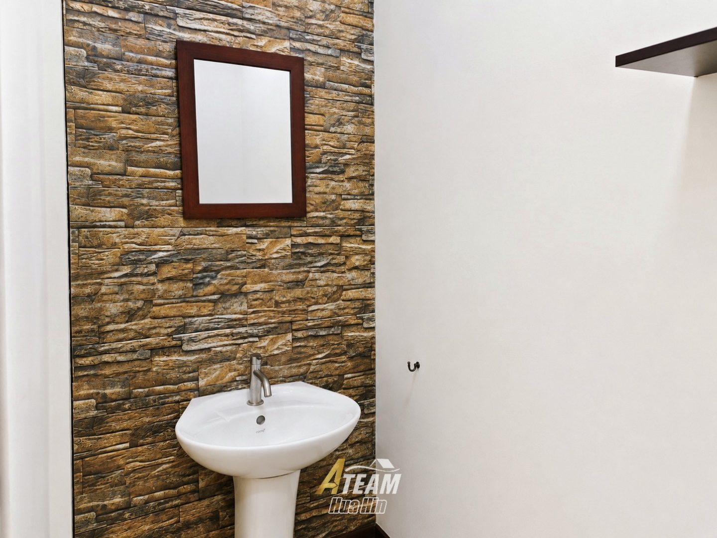 Pet-Friendly 2-Bedroom House, thumbnail 16