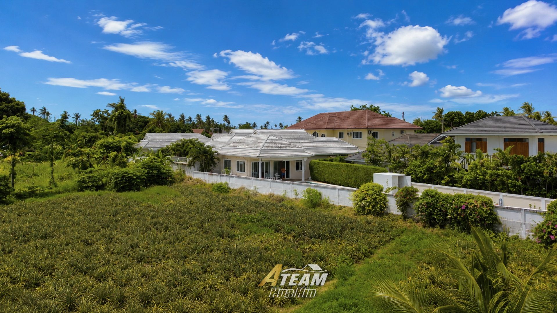 Stylish 2-Bedroom Pool Villa with Pineapple Field Views – Wang Pong, Pranburi, thumbnail 4