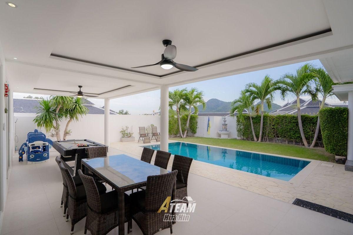 Luxury 3-Bedroom Pool Villa for Sale at Falcon Hill, Soi 102, thumbnail 8