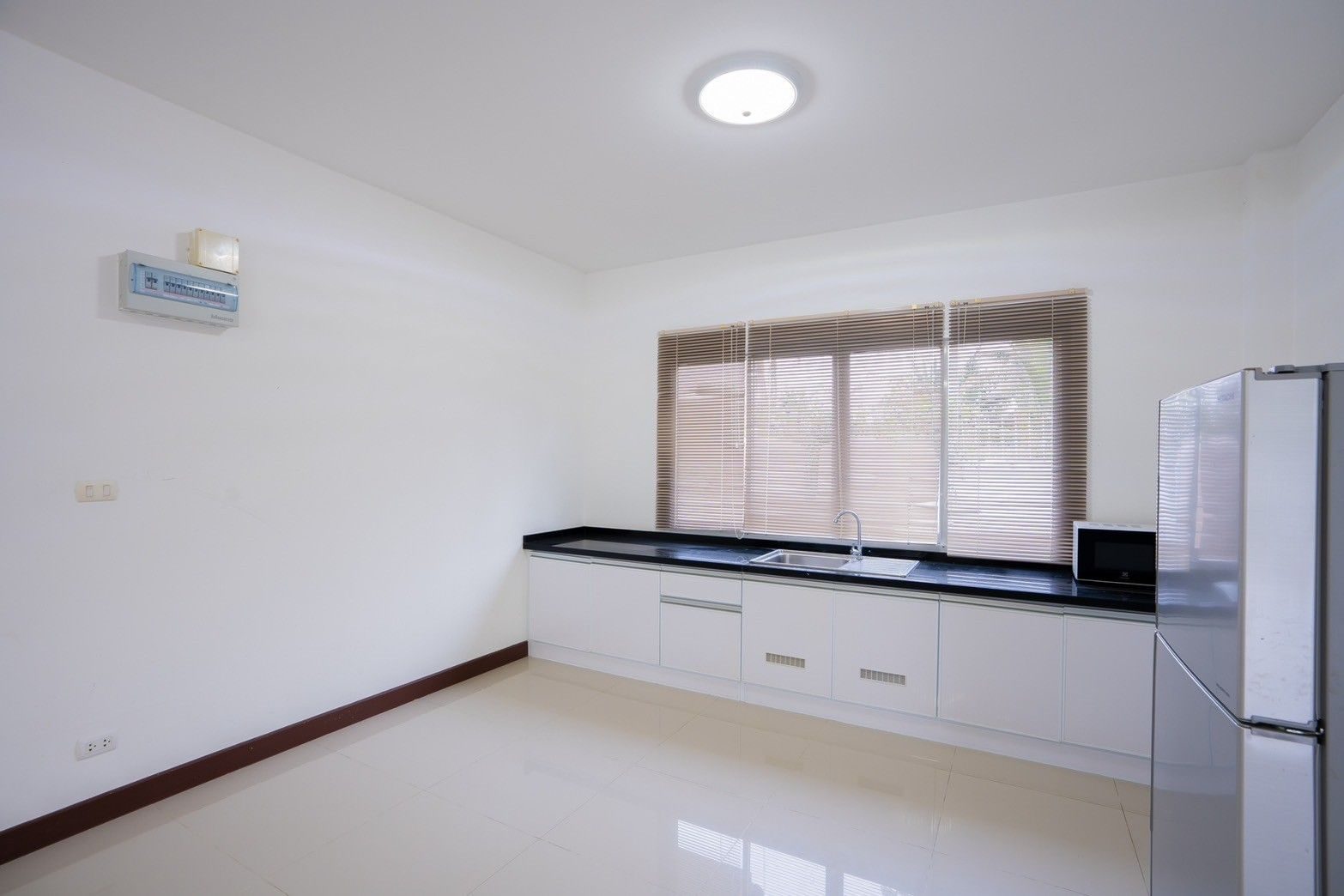 Spacious 4-Bedroom Freehold Pool Villa in Hin Lek Fai, thumbnail 16