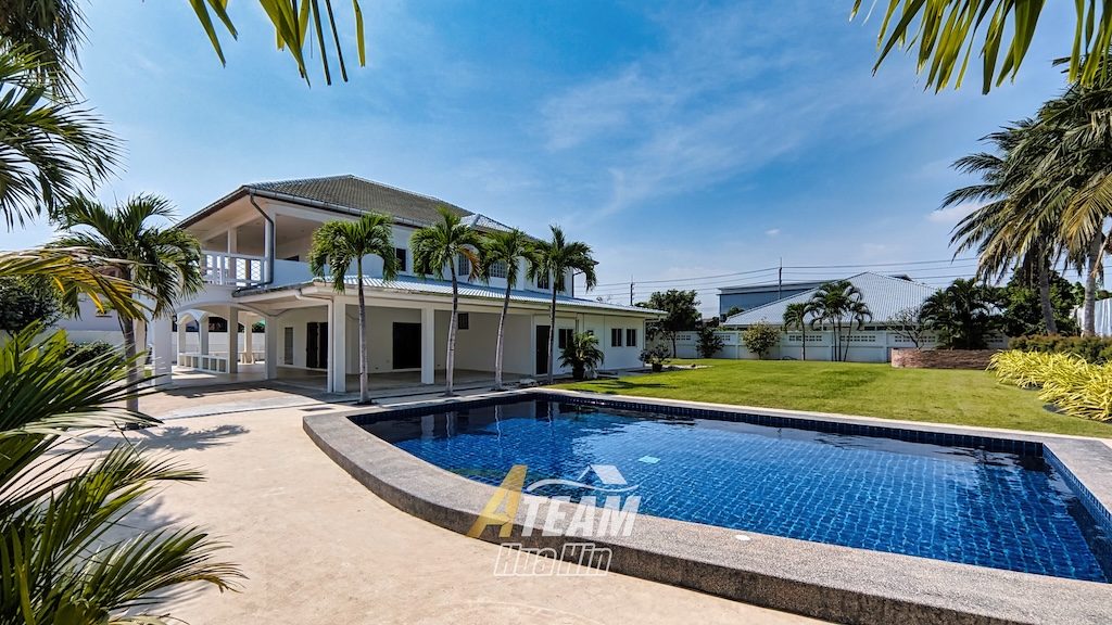 5-Bedroom House for Sale in Hua Hin Center