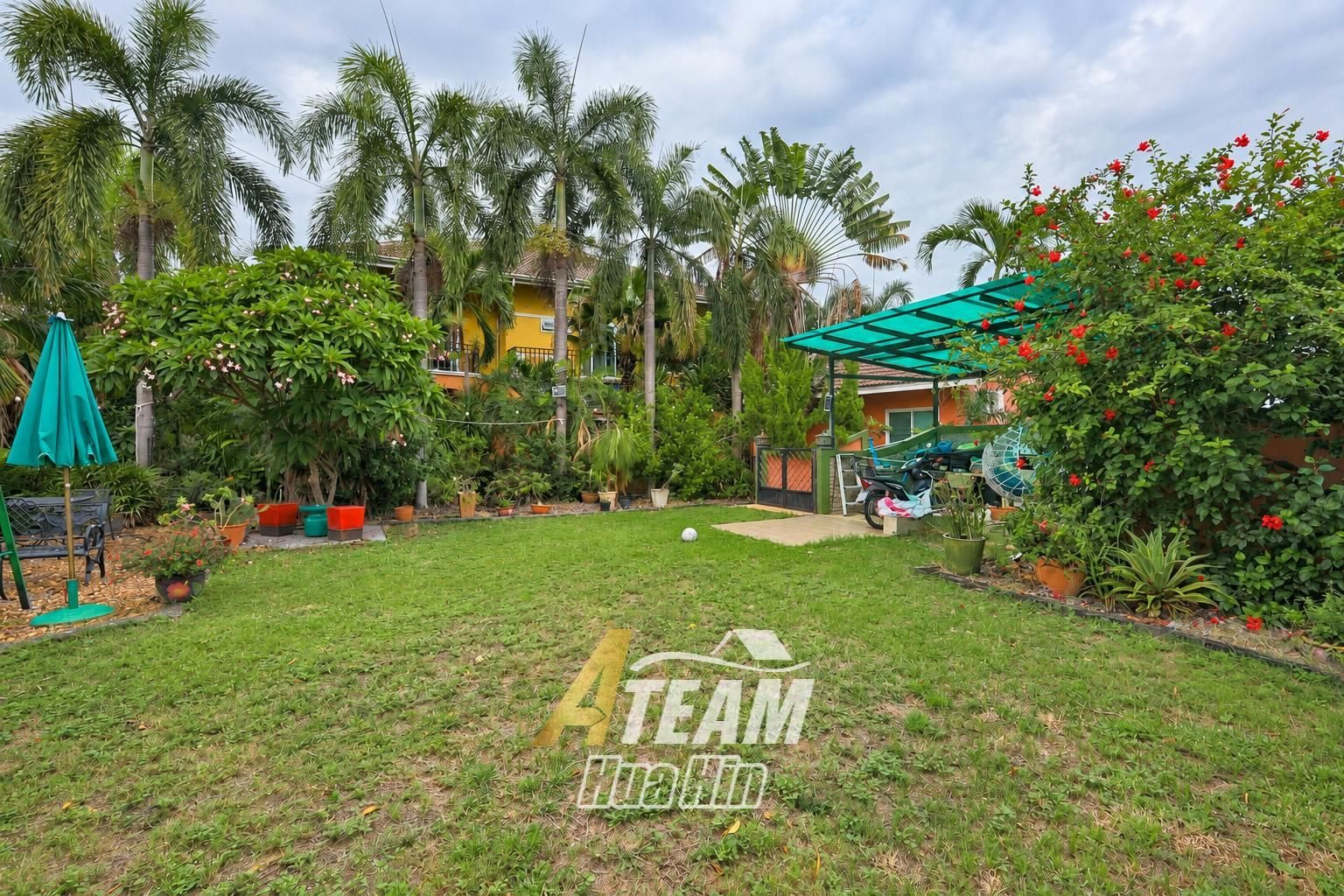 Spacious 4-Bedroom House with Guest House and Gym Building for Sale, thumbnail 3