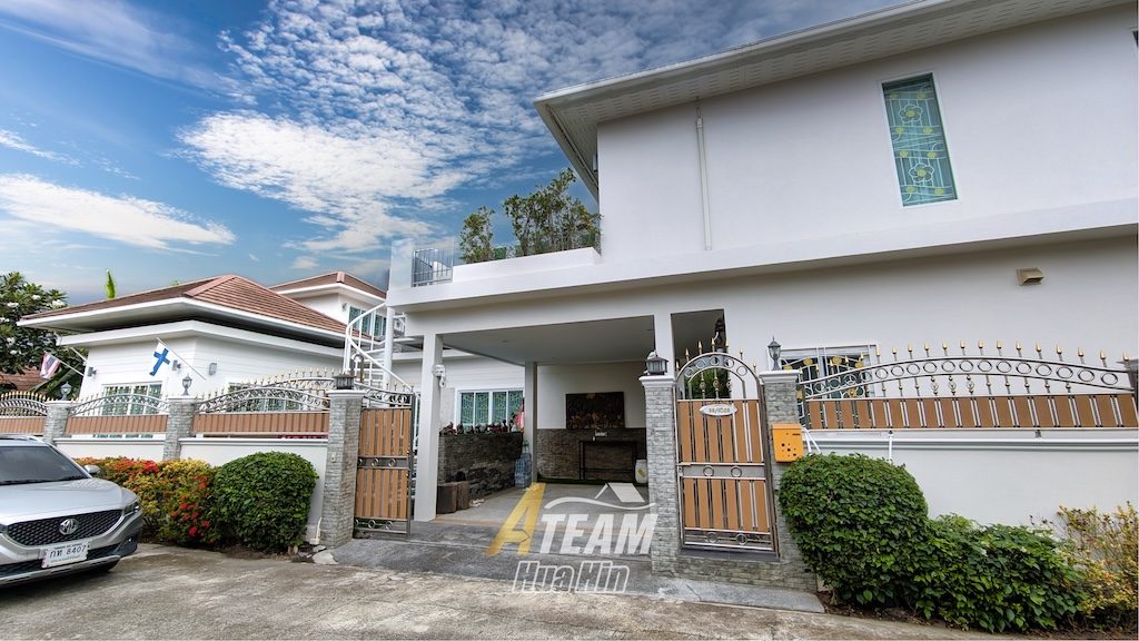 La Sierra Modern Villa – 5 Bedroom plus Finnish Sauna in Hua Hin Soi 1, thumbnail 2