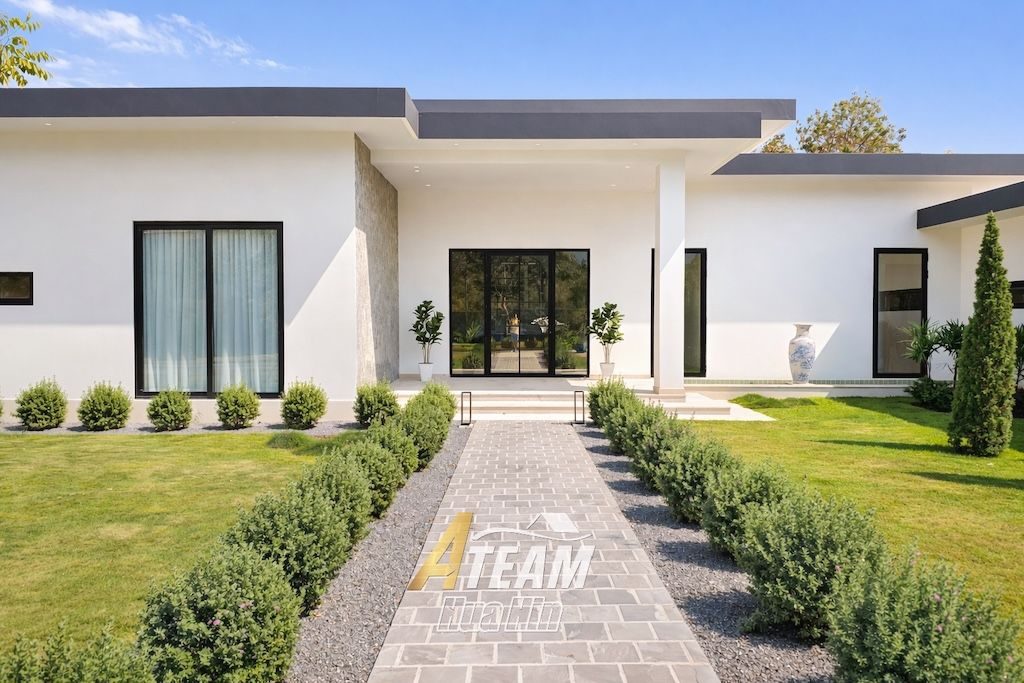 Luxury 3-Bedroom Estate with Springfield Golf Course View, thumbnail 4