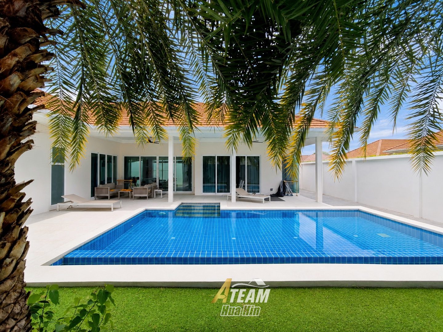 3-Bedroom modern Pool Villa in a Convenient  Location Soi 114, thumbnail 2