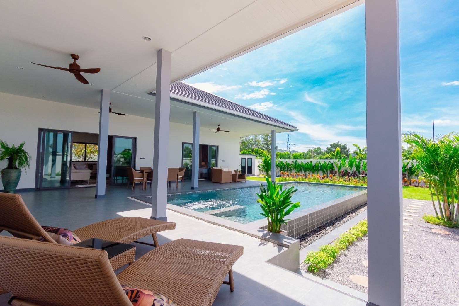 Beautifully Designed 3 Bed 3 Bath Private Pool Villa, thumbnail 28