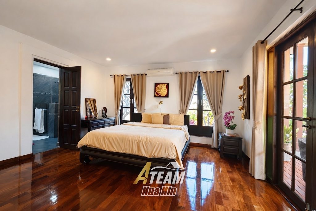 Luxury 6-Bedrooms Spacious 3,200 sqm Estate 5 min from city center — , thumbnail 15
